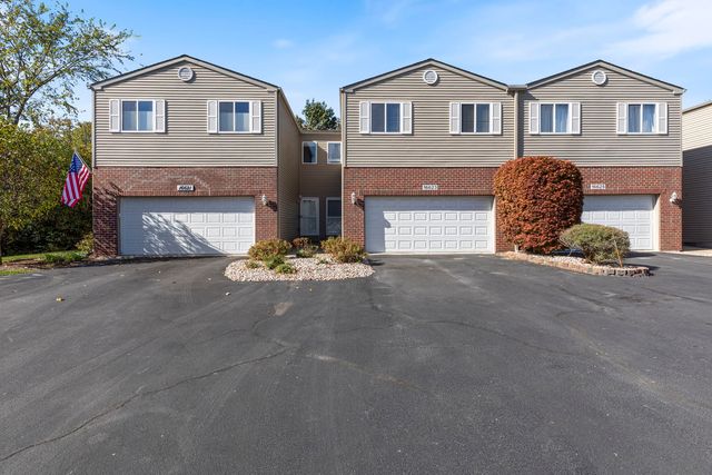 $307,777 | 16623 Willow Walk Drive | Lockport