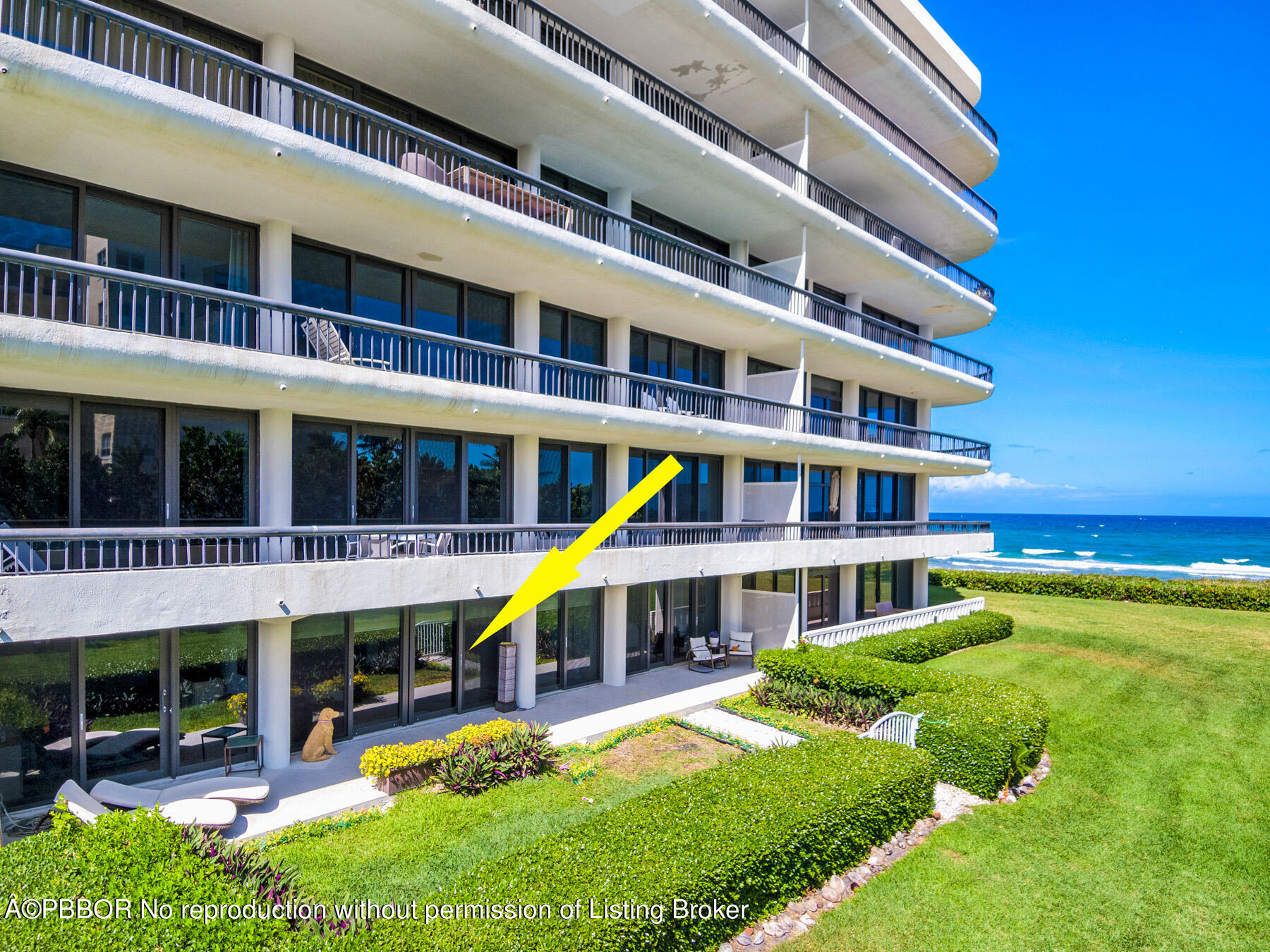 Lanai / Grassy Area with Ocean Views