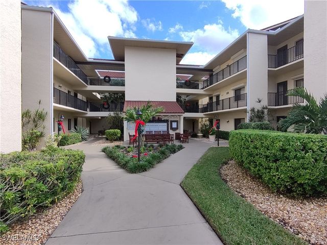 $279,900 | 11250 Caravel Circle, Unit 101 | Cinnamon Cove Terrace