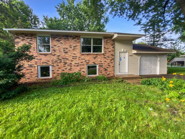 $325,000 | 7470 Upper 167th Court West | Lakeville