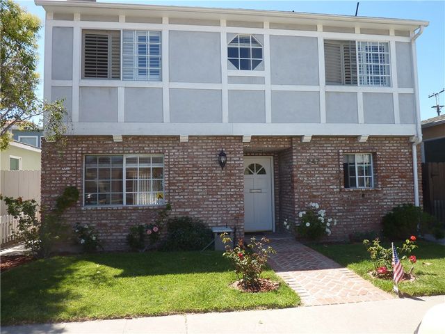 $4,500 | 247 16th Street | Seal Beach