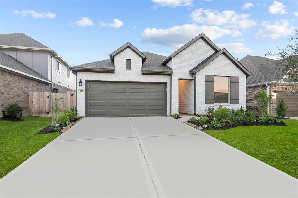 Welcome to The Penmark by David Weekley Homes. Move-In-Ready Now!