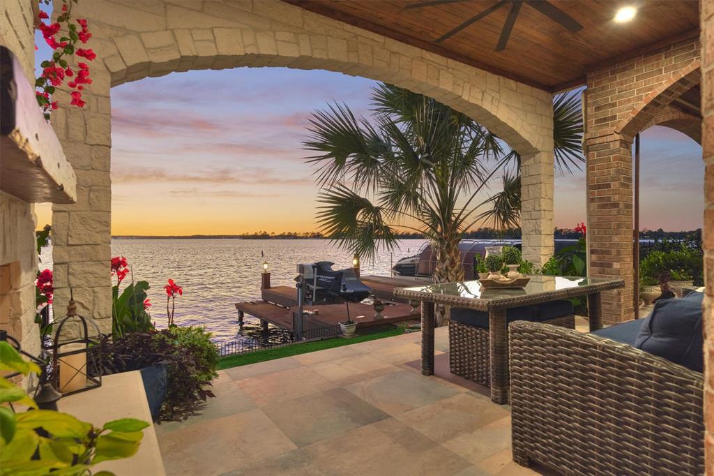 Are you ready to enjoy the most incredible views of the beautiful Lake Conroe? Then welcome to 12430 Pebble View Drive!