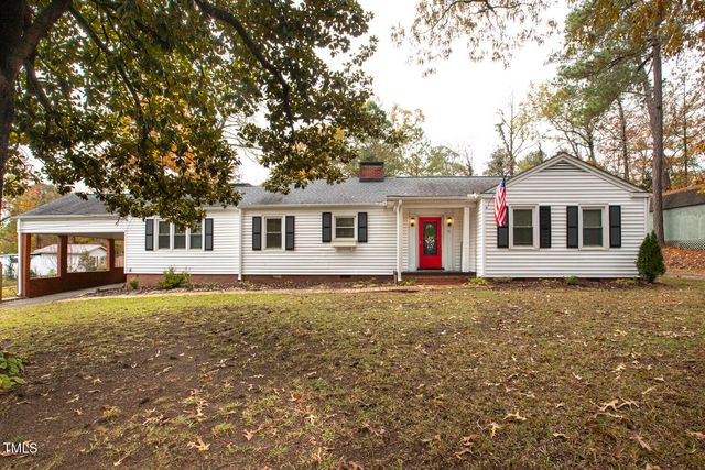 $295,000 | 611 West Ivey Street | Lillington