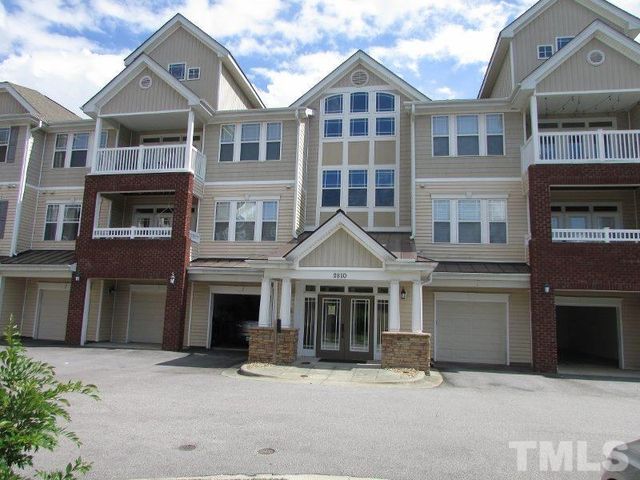 $1,550 | 2810 Bedford Green Drive, Unit 210 | Meadow Wood Park