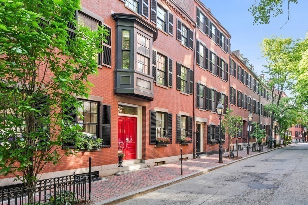 Beacon Hill Boston Neighborhood Guide - Compass