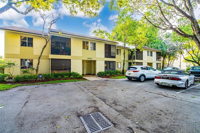 $183,000 | 3040 Northwest 68th Street, Unit 103 | Palm Aire Village East