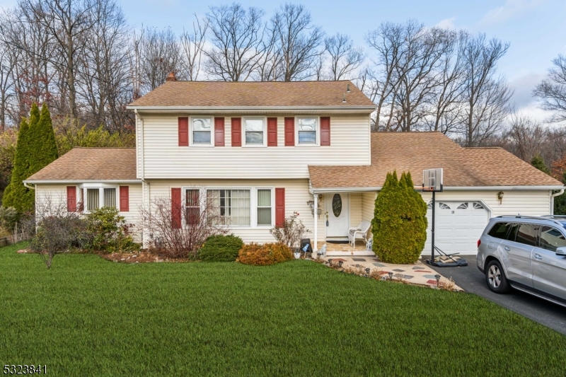 a view of a yard in front of a house