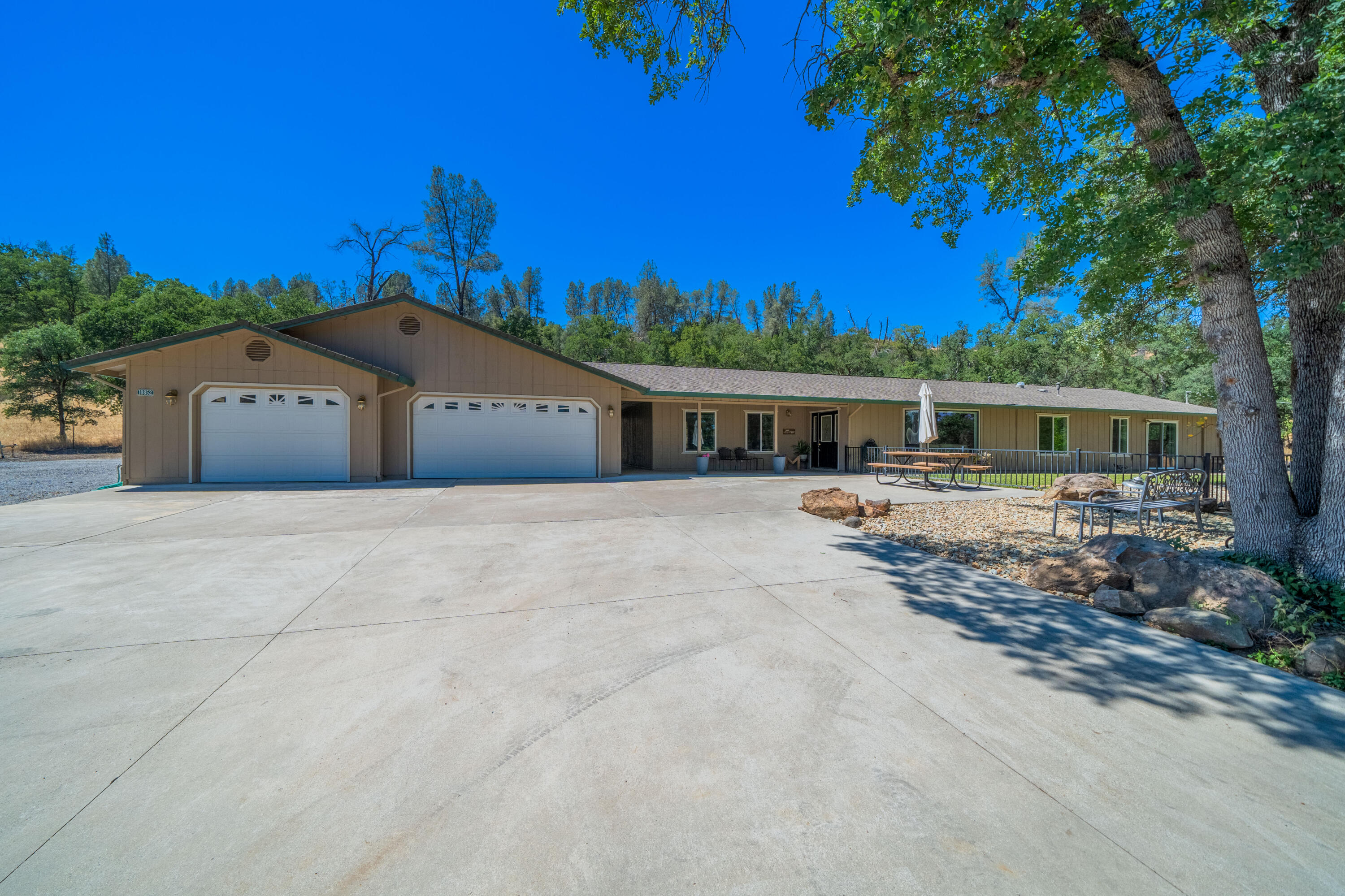 front view of house with a yard