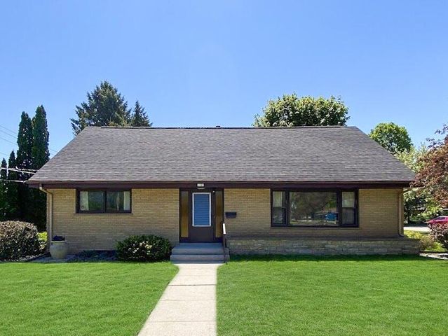 $325,000 | 1723 Washington Avenue | Redwing