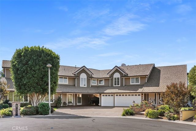 $4,350,000 | 5571 Clover Hill Drive | Yorba Linda