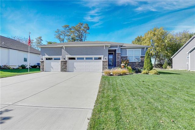 $575,000 | 14478 South Shady Bend Road | Huntford