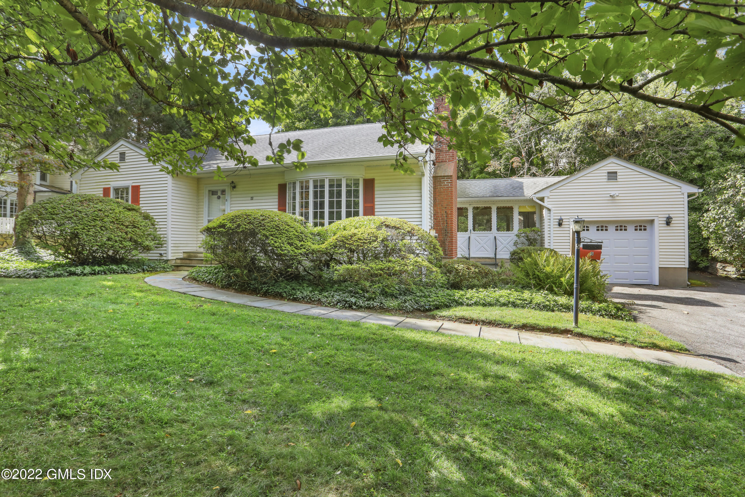 5 Glen Street, Greenwich, CT 06830