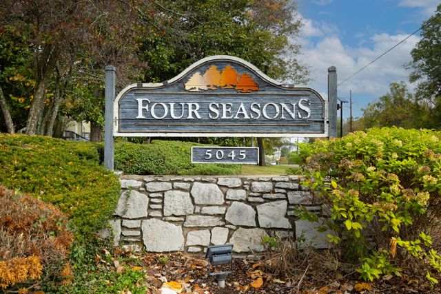 $269,000 | 428 Summit Ridge Place | Four Seasons