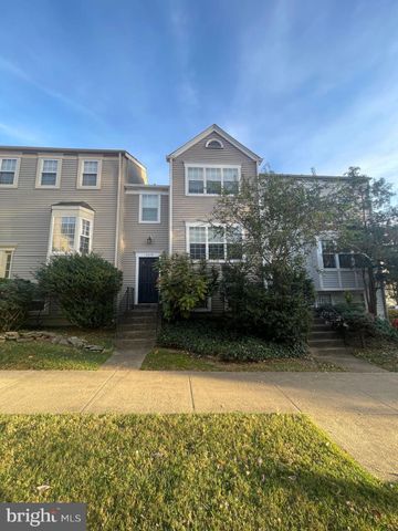 $2,400 | 2379 Hunters Square Court | Reston