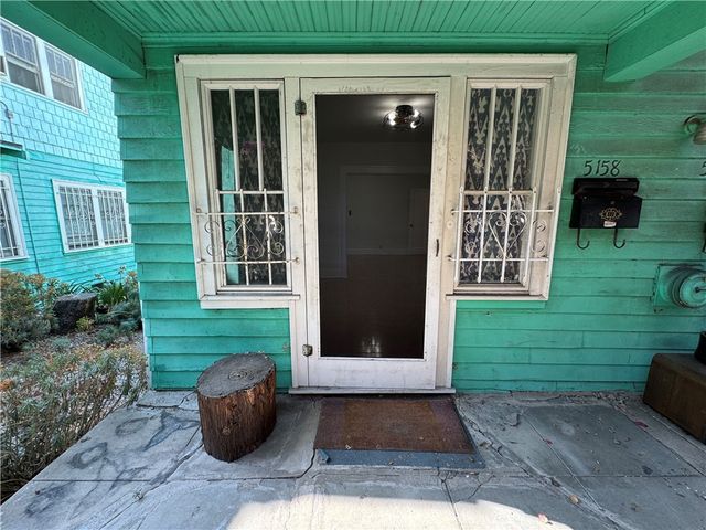 $1,950 | 5158 Franklin Avenue | Hollywood