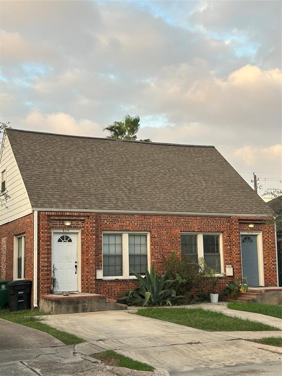 front view of house with a yard