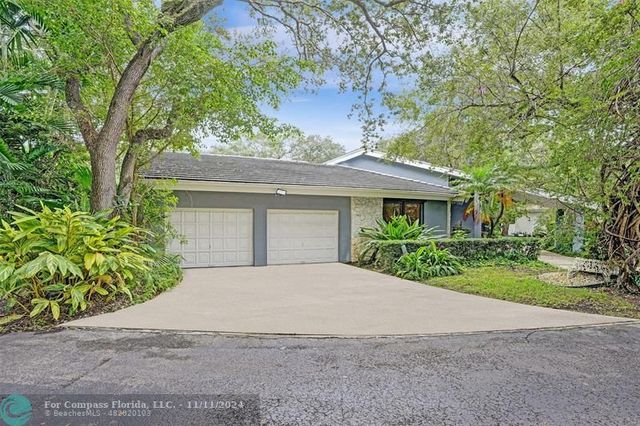 $2,249,999 | 3333 Southwest 59th Street | Lake Eden