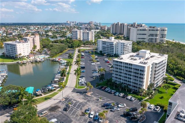 $560,000 | 3 Bluebill Avenue, Unit 808 | Vanderbilt Towers