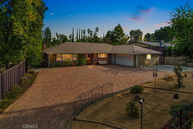 $889,000 | 1317 South Center Street | South Redlands