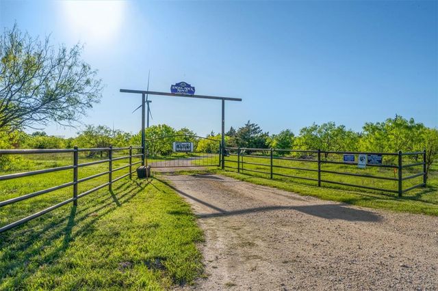 $1,999,000 | 143 Private Road 342