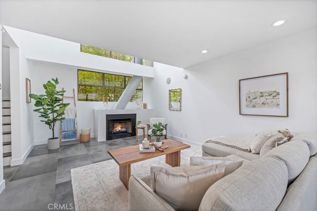 $1,199,000 | 821 Bay Street, Unit A3 | Santa Monica