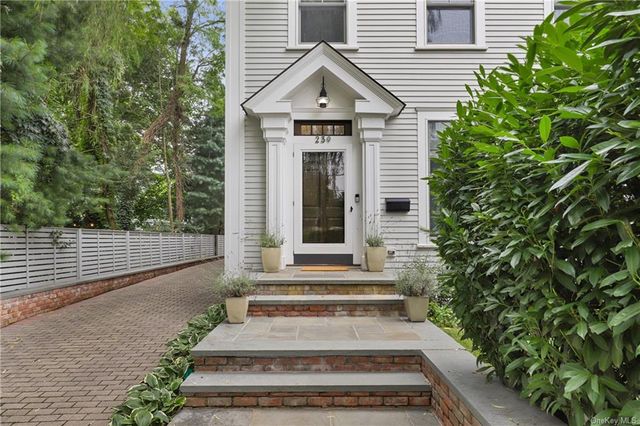 $2,299,000 | 239 Murray Avenue