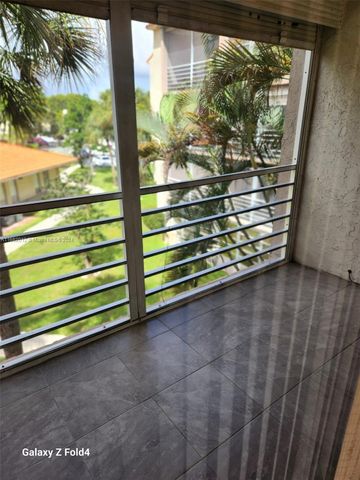 $1,790 | 1830 Southwest 81st Avenue, Unit 4309 | Courtyards of Broward Condominiums