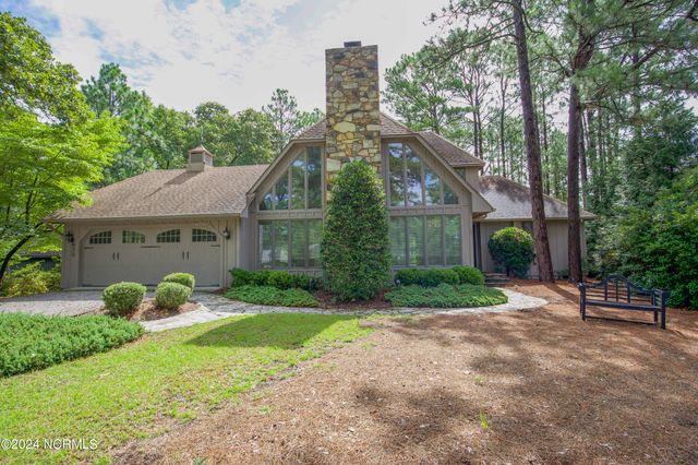 $575,000 | 620 Diamondhead Drive South | Pinehurst