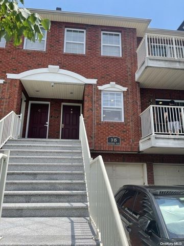 $799,900 | 3-15 Weatherly Queens Ny 11356, Unit B | College Point