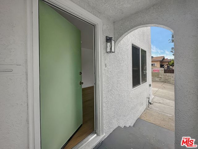 $2,795 | 1814 South Longwood Avenue | Mid-City