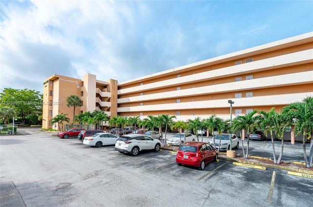 $2,400 | 802 Northwest 87th Avenue, Unit 216 | Fountainebleau