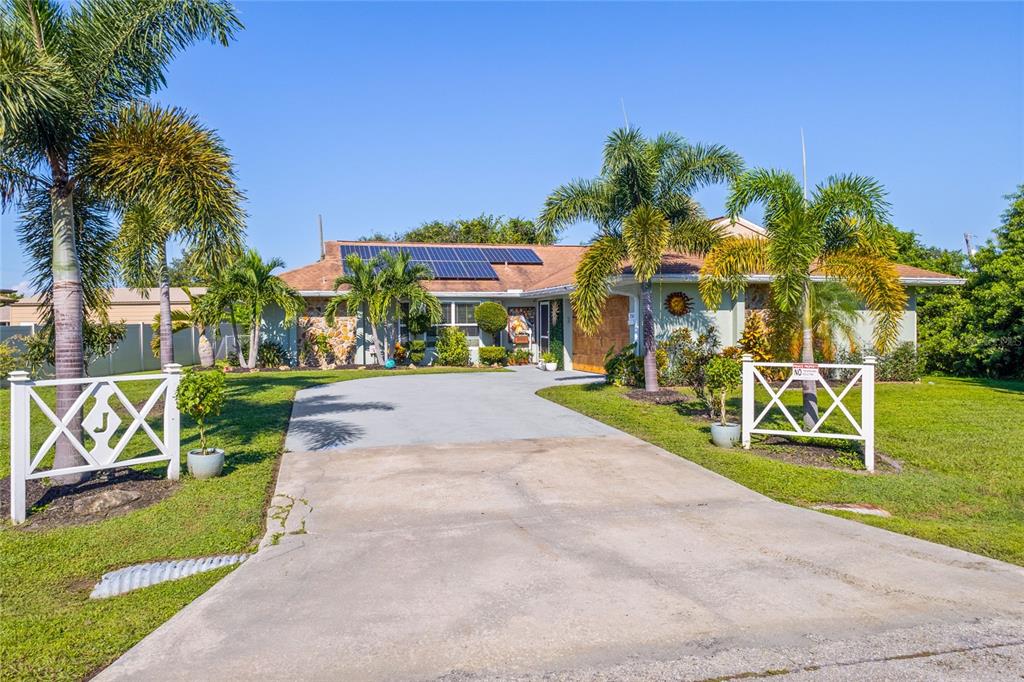 a view of outdoor space yard and front view of a house