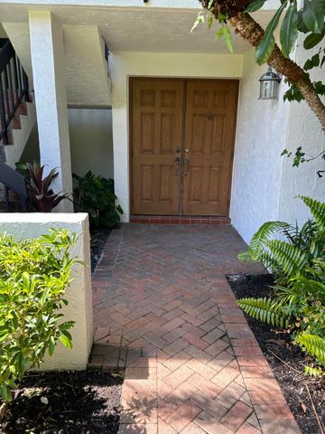 $249,000 | 6774 Willow Wood Drive, Unit 1107 | Boca West