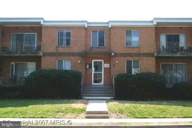 $1,850 | 8 West Monroe Avenue, Unit 202 | Potomac West