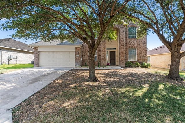 $2,300 | 1601 Briar Hill Drive | Summercrest