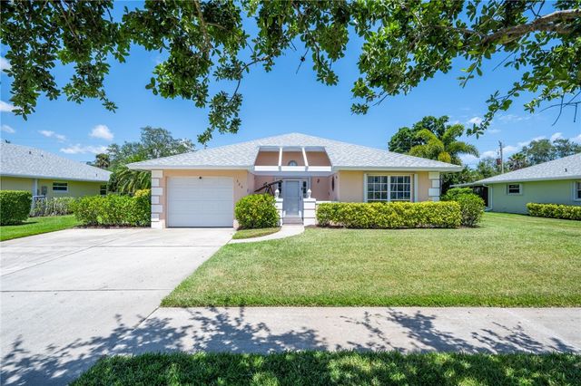 $349,000 | 320 North Grove Isle Circle | Florida Ridge