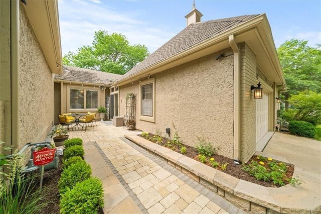 $469,900 | 12847 Cambridge Road | Leawood South