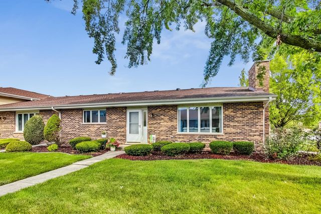 $265,900 | 7302 West 153rd Place | Orland Park