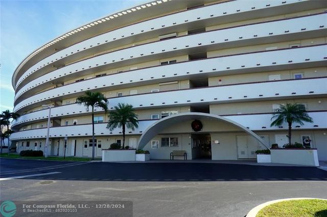 $330,000 | 1427 East Hillsboro Boulevard, Unit 628 | Deerfield Beach