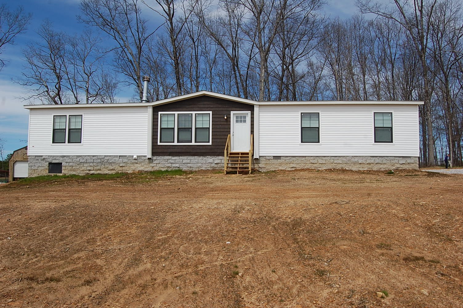 a front view of house with yard