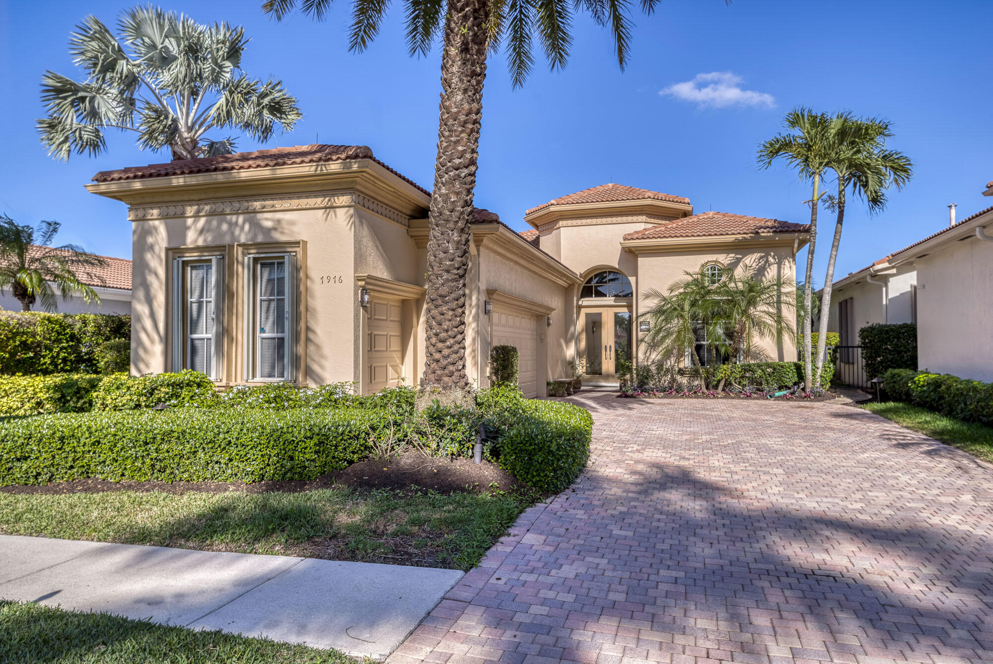 7976 Via Villagio, West Palm Beach, FL 33412