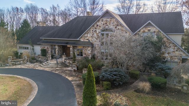 $949,999 | 14079 Crataegus Court