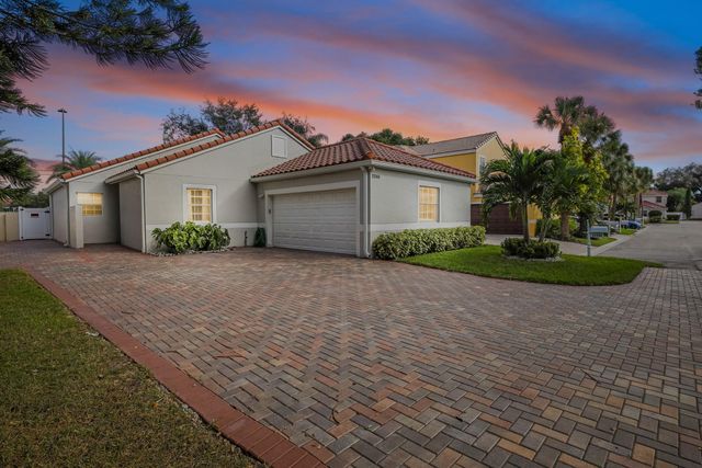 $708,000 | 22368 Overture Circle | Holiday City at Boca Raton