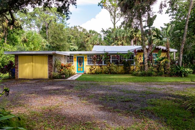 $429,000 | 6100 4th Street | Indian River Farms