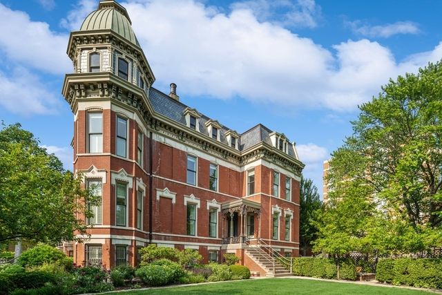 $5,995,000 | 1407 North Hoyne Avenue | Wicker Park