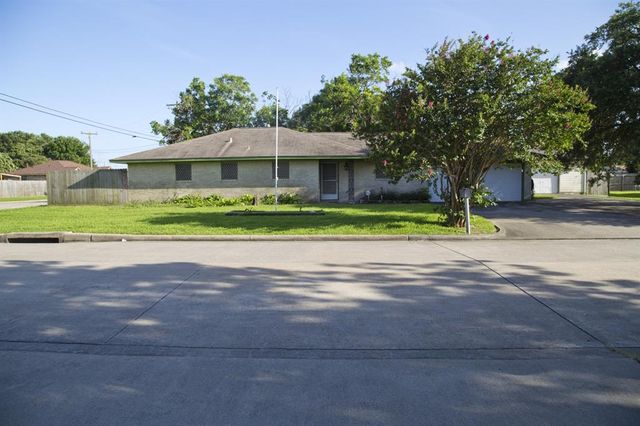 $230,000 | 2901 19th Avenue North | Texas City