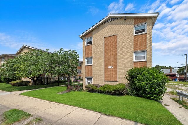 $99,900 | 3812 West 47th Street, Unit 2R | Archer Heights