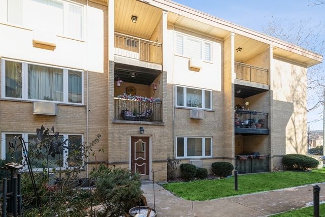 $239,500 | 3552 North Oleander Avenue, Unit 205 | Belmont Heights