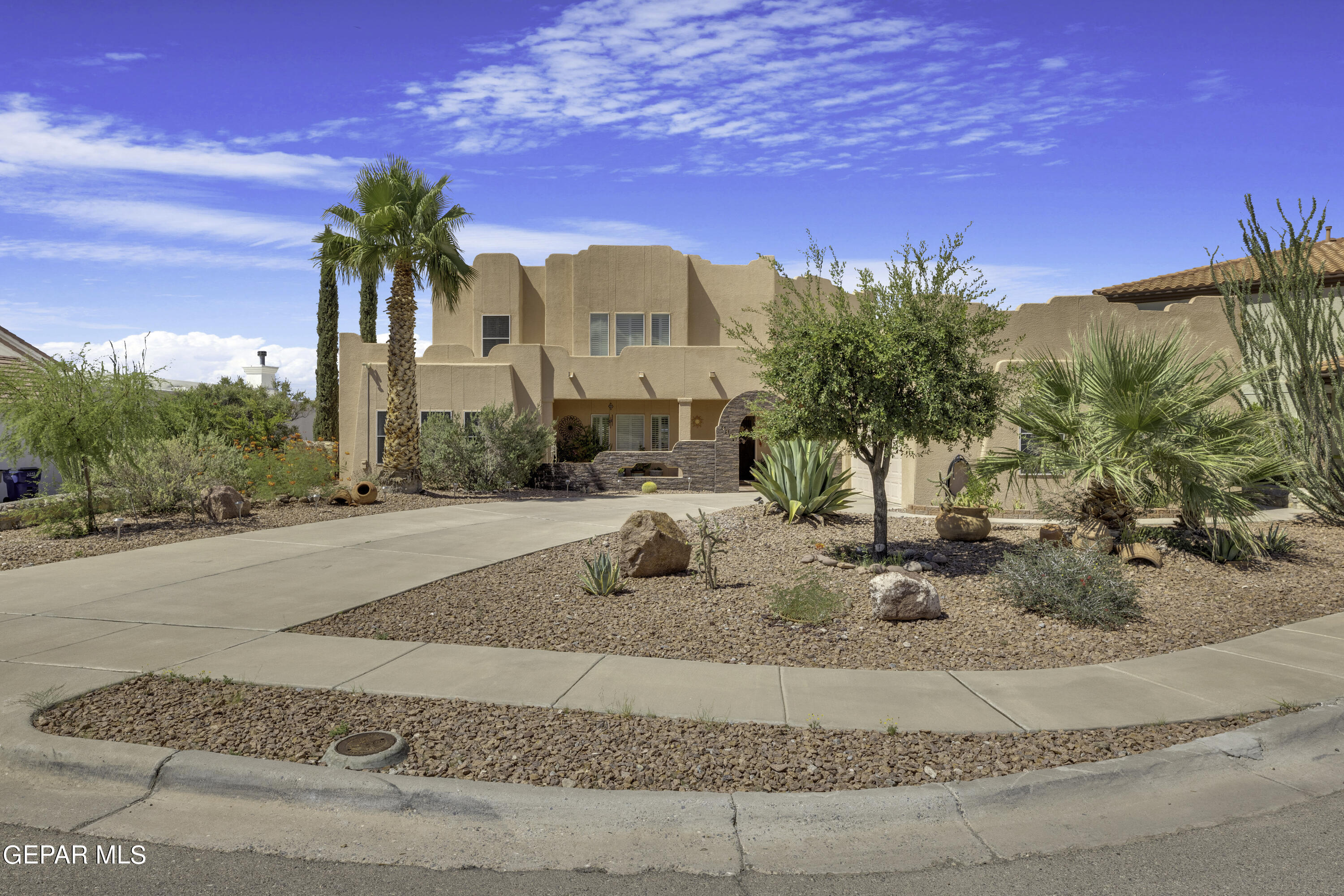 Laramie Ridge Front view